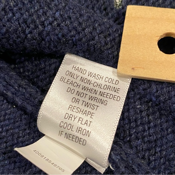 Croft & Barrow Full Zip Sweater Women’s S Embroidered Ice Skate Mittens Cardigan - Picture 7 of 16